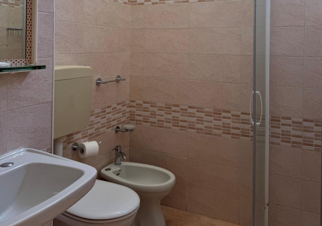 Hotel Riviera Nuova Gestione كاتوليكا المظهر الخارجي الصورة
